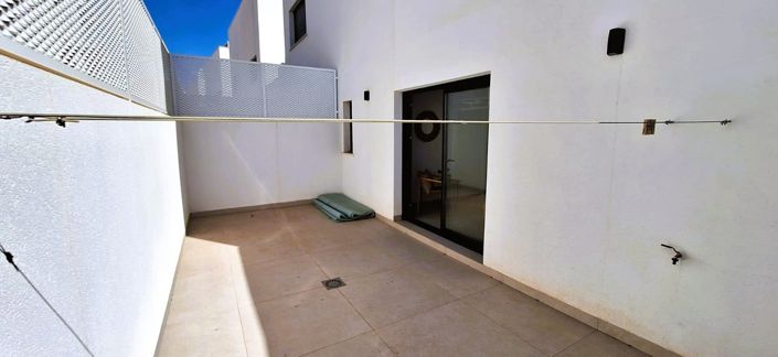 Image No.19-3 Bed Villa for sale