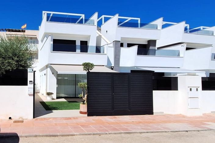 Image No.21-3 Bed Villa for sale