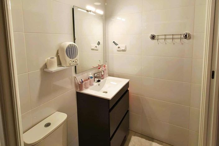 Image No.14-2 Bed Property for sale