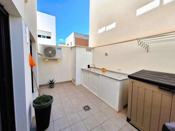 Image No.16-2 Bed Property for sale