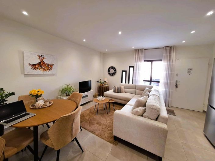 Image No.3-2 Bed Property for sale