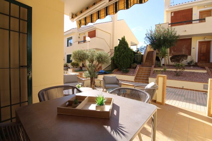 Image No.17-2 Bed Townhouse for sale