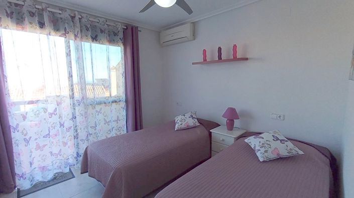 Image No.22-2 Bed Townhouse for sale