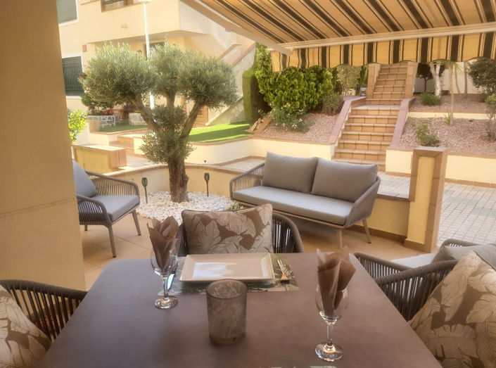 Image No.22-2 Bed Townhouse for sale