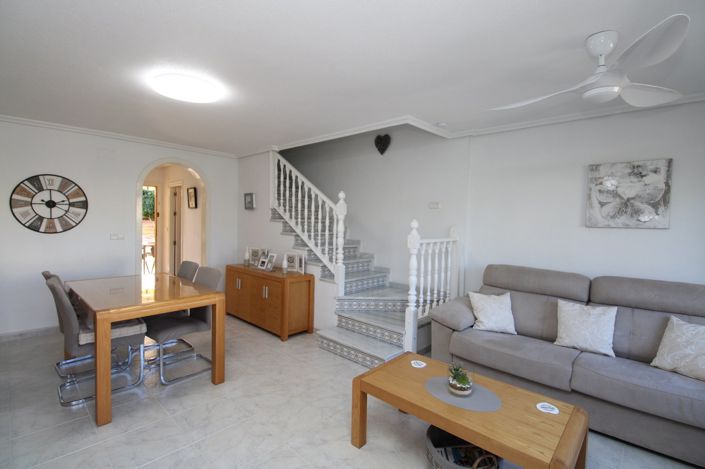 Image No.6-2 Bed Townhouse for sale