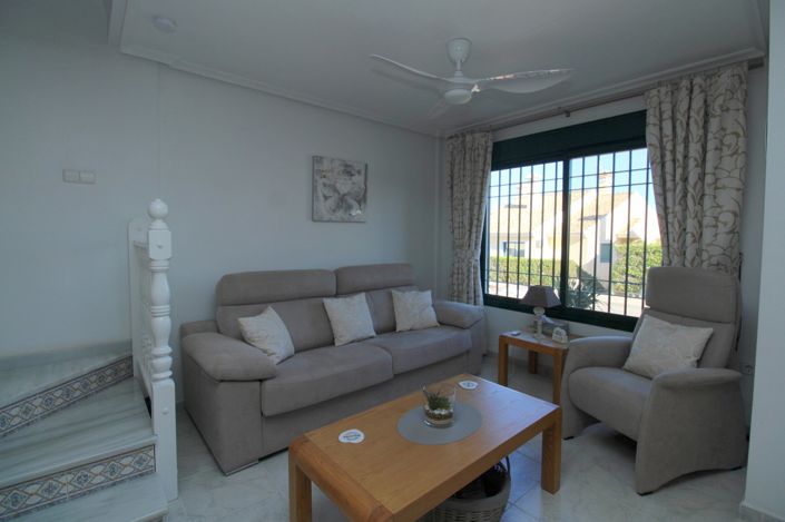 Image No.8-2 Bed Townhouse for sale