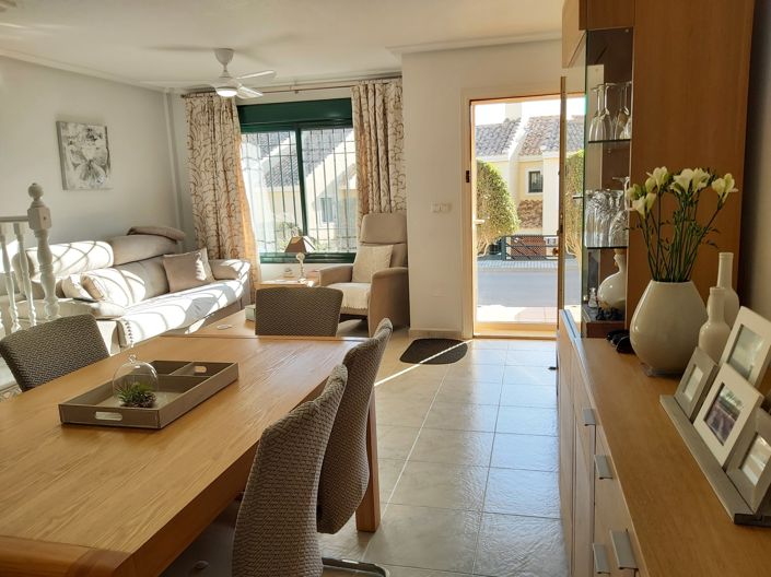 Image No.8-2 Bed Townhouse for sale