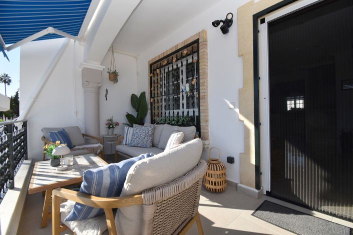 Image No.22-2 Bed Townhouse for sale