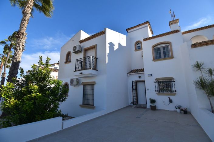 Image No.27-2 Bed Townhouse for sale