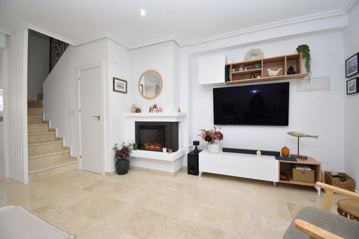 Image No.4-2 Bed Townhouse for sale