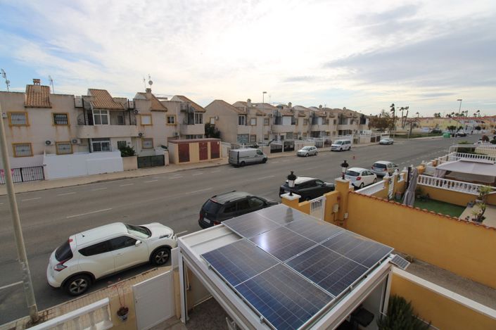 Image No.21-2 Bed Townhouse for sale