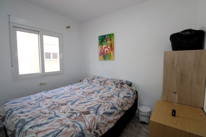 Image No.9-2 Bed Townhouse for sale