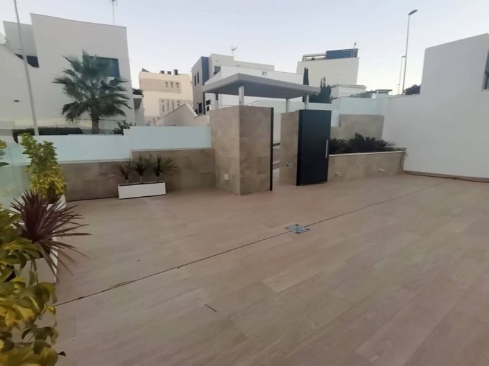 Image No.22-Villa de 6 chambres à vendre à Cabo Roig