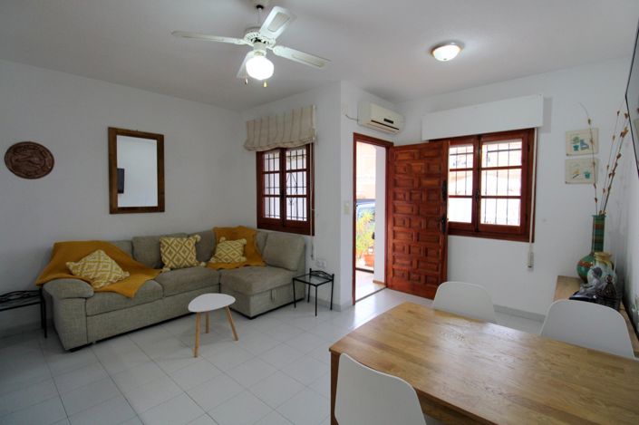 Image No.10-1 Bed Property for sale