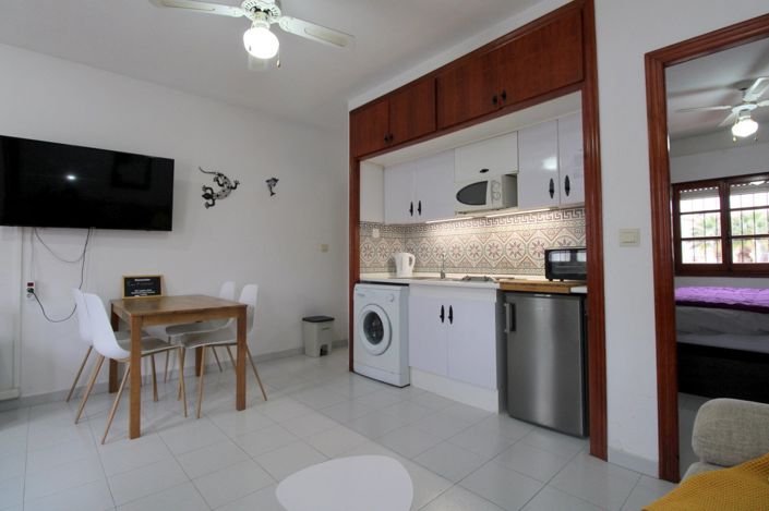 Image No.11-1 Bed Property for sale