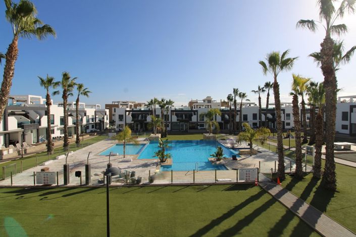 Image No.19-2 Bed Property for sale