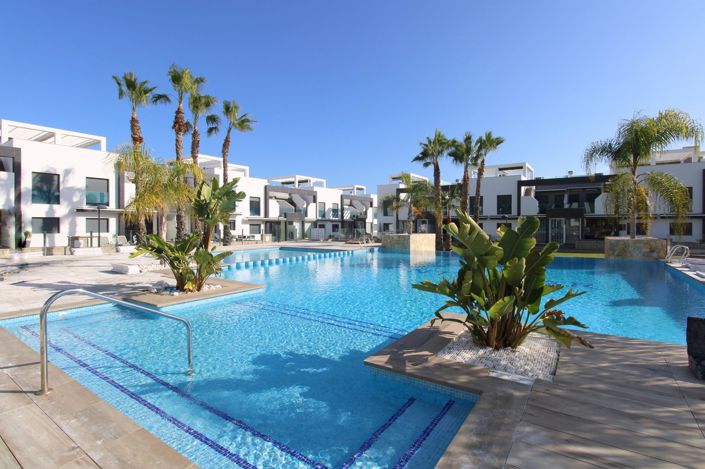 Image No.25-2 Bed Property for sale