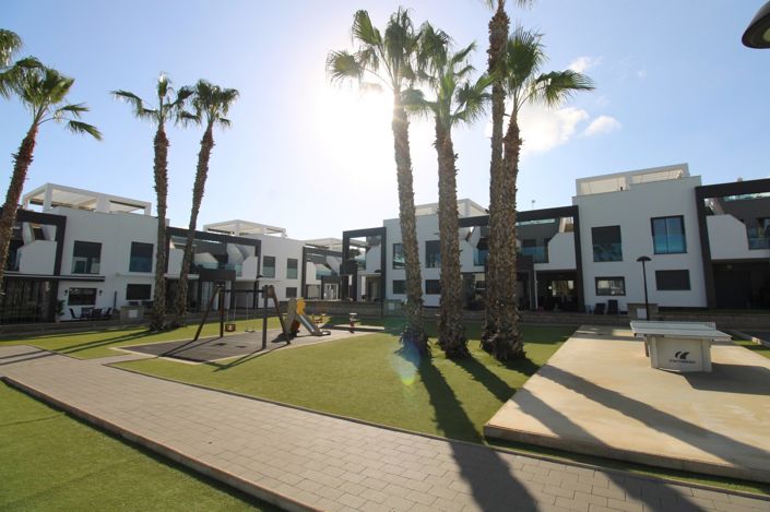 Image No.26-2 Bed Property for sale