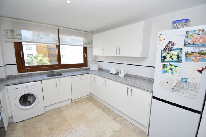 Image No.9-2 Bed Apartment for sale