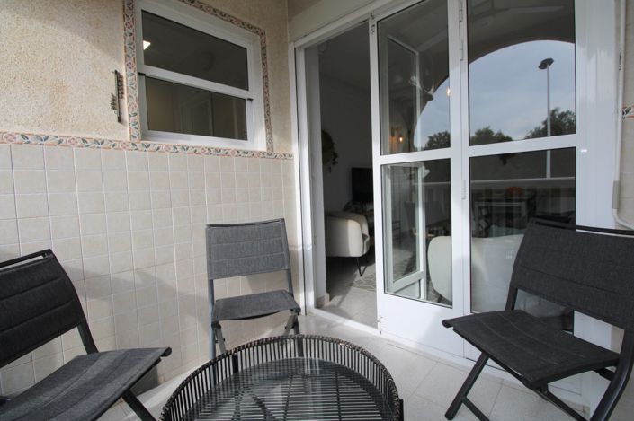 Image No.12-3 Bed Property for sale