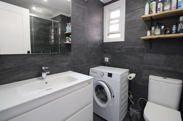 Image No.4-3 Bed Property for sale