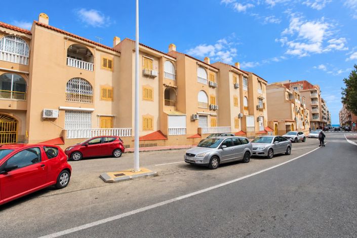 Image No.5-3 Bed Property for sale