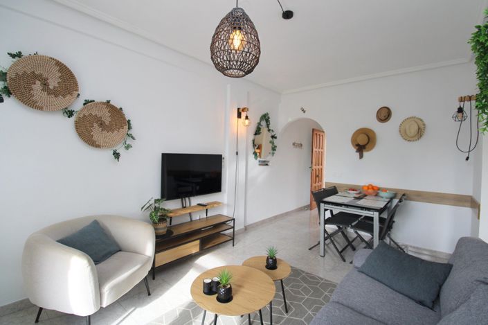 Image No.8-3 Bed Property for sale