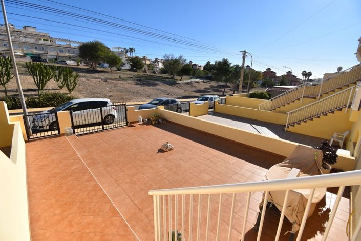 Image No.17-2 Bed Property for sale