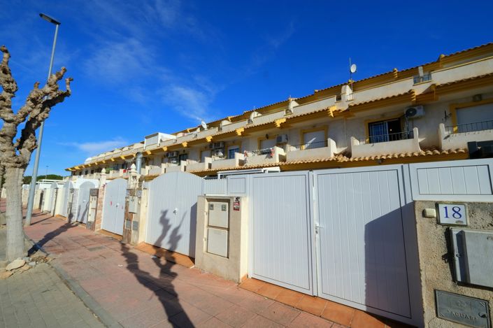 Image No.22-3 Bed Townhouse for sale