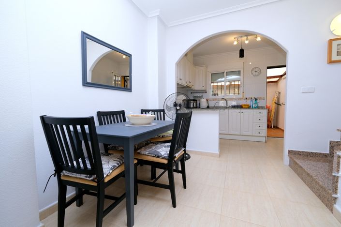 Image No.7-3 Bed Townhouse for sale