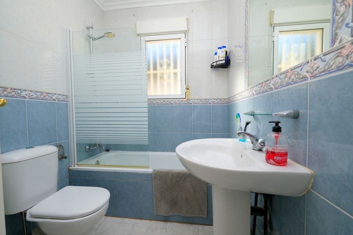 Image No.14-4 Bed Villa for sale