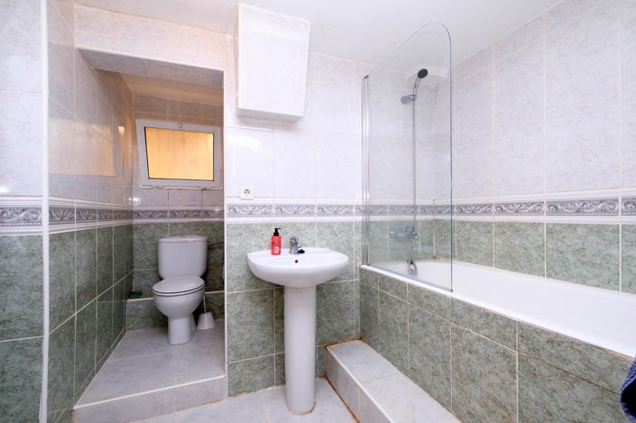 Image No.19-4 Bed Villa for sale