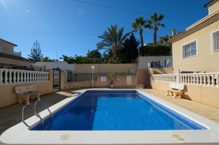 Image No.22-4 Bed Villa for sale