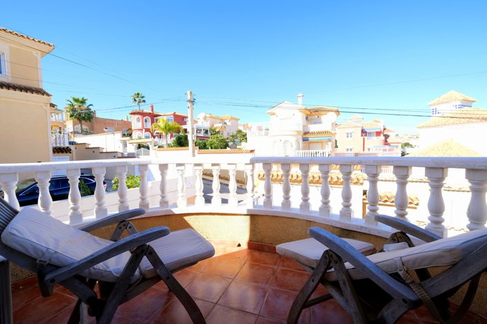 Image No.9-4 Bed Villa for sale