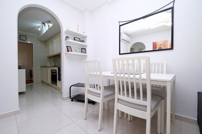 Image No.6-2 Bed Property for sale