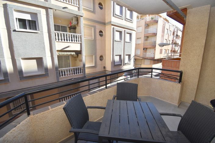 Image No.18-2 Bed Property for sale