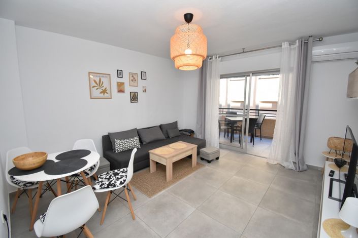 Image No.4-2 Bed Property for sale