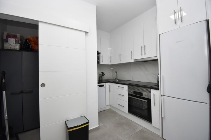 Image No.5-2 Bed Property for sale