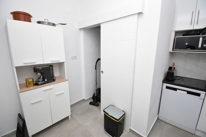 Image No.6-2 Bed Property for sale