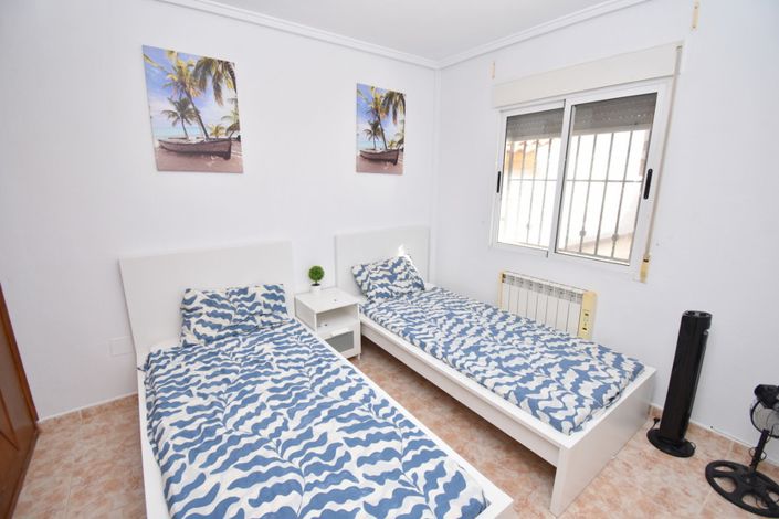 Image No.9-3 Bed Townhouse for sale