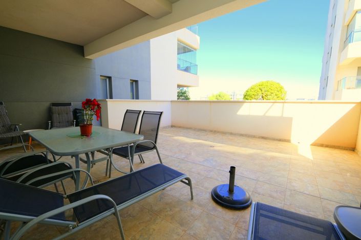 Image No.13-2 Bed Property for sale