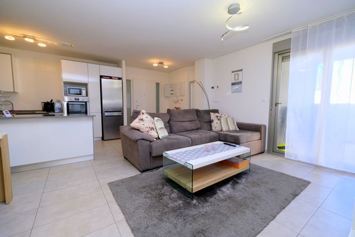 Image No.4-2 Bed Property for sale