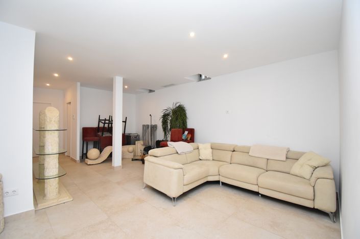 Image No.16-5 Bed Villa for sale