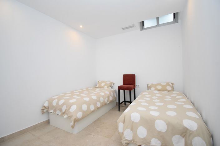 Image No.22-5 Bed Villa for sale