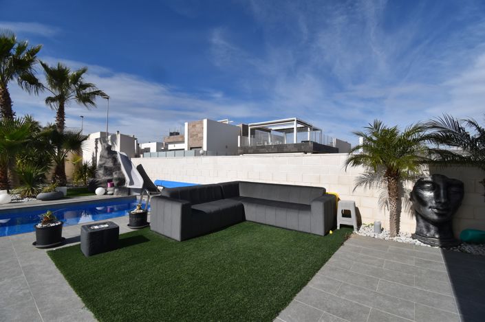 Image No.25-5 Bed Villa for sale