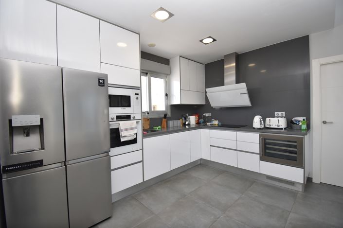 Image No.3-5 Bed Villa for sale