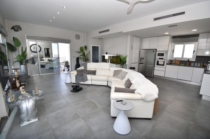 Image No.5-5 Bed Villa for sale