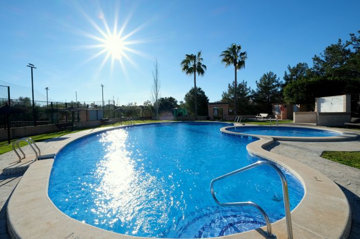 Image No.20-3 Bed Townhouse for sale