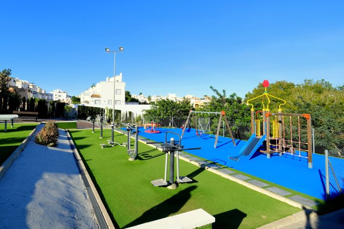 Image No.21-3 Bed Townhouse for sale