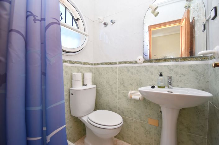 Image No.13-3 Bed Townhouse for sale